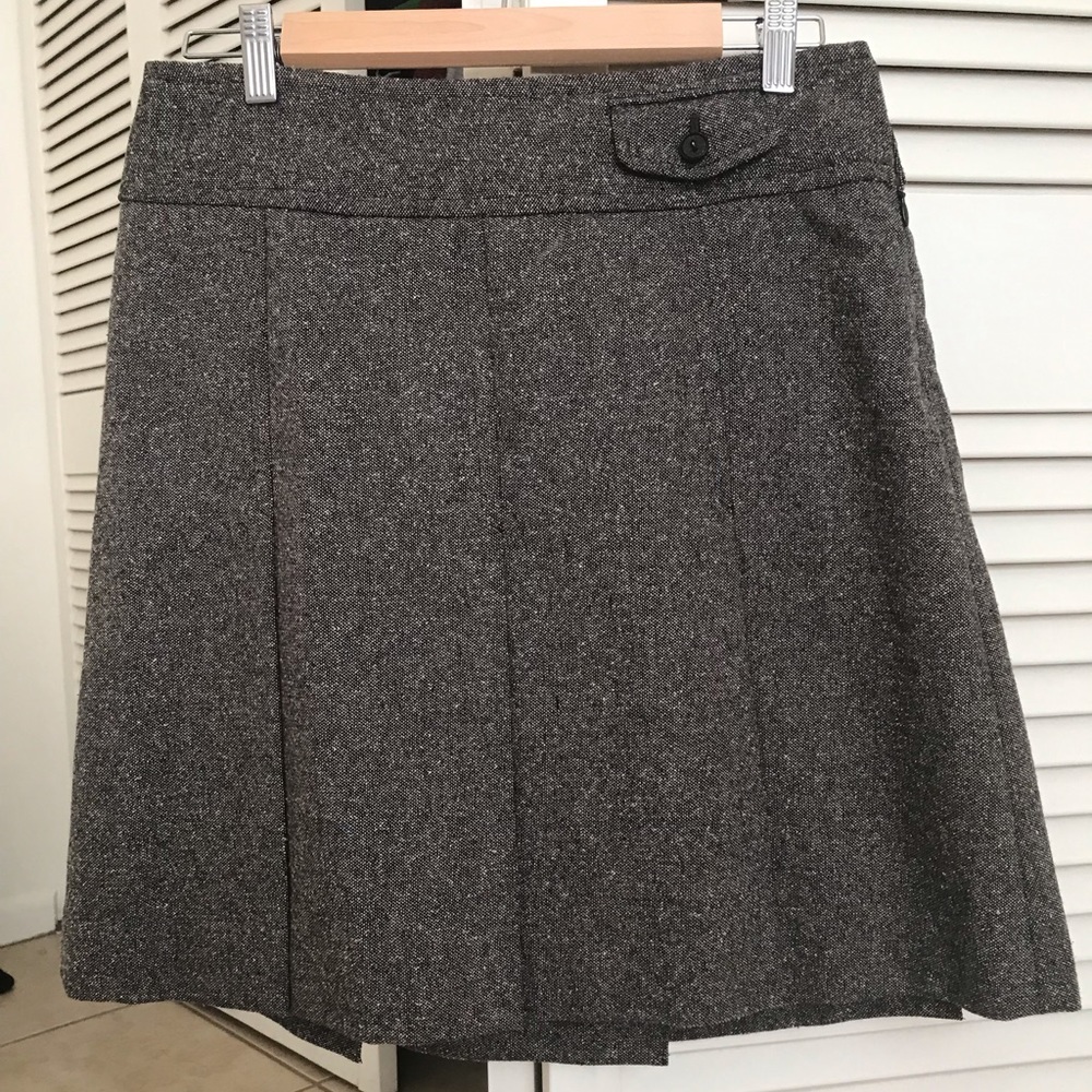 Tweed skirt
